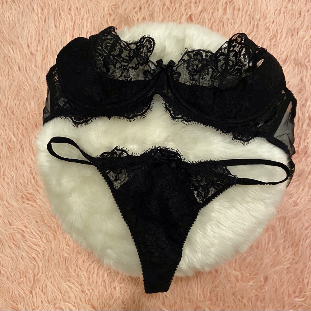 EUC L’Agent by Agent Provacateur Bra/thong set 36E/Large